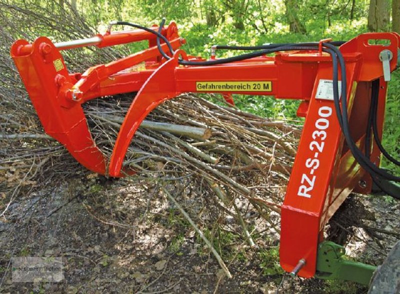 Ladekrane & Rückezange of the type Unterreiner Rückezange RZ 2300-S, Neumaschine in Auerbach (Picture 2)