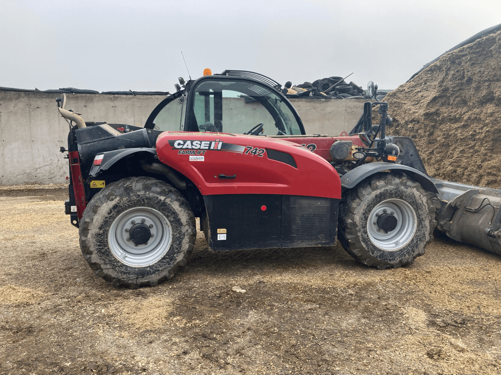 Ladeschaufel a típus Case IH FARMILT 742, Gebrauchtmaschine ekkor: ISIGNY-LE-BUAT (Kép 2)