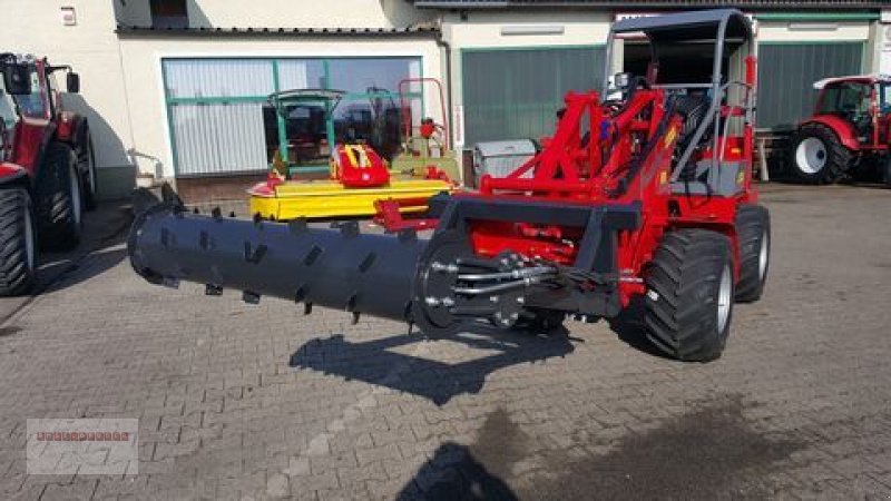 Ladeschaufel от тип Dominator Silofräse mit Messern 120cm- 250 cm mit Euro, Gebrauchtmaschine в Tarsdorf (Снимка 2)