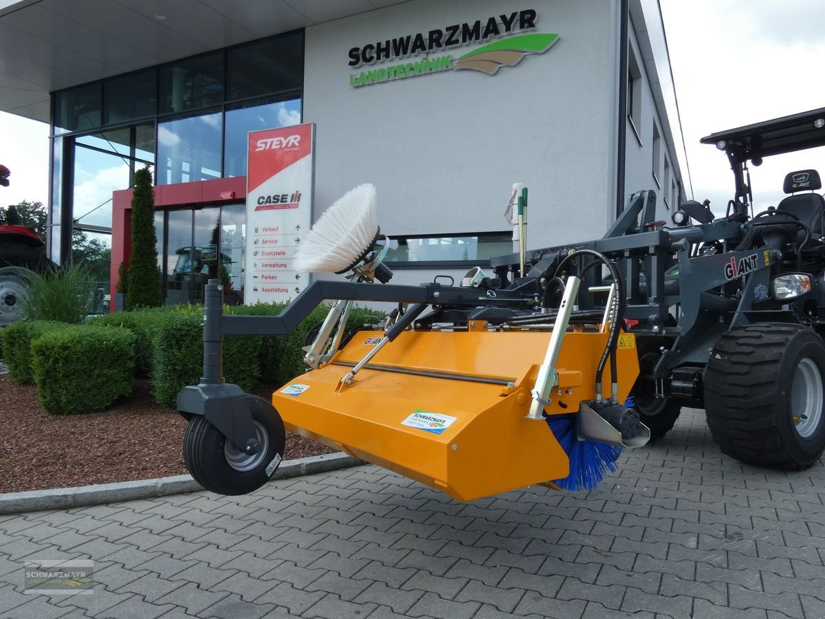 Ladeschaufel typu GiANT Kehrmaschine 1350 Eu, Neumaschine v Aurolzmünster (Obrázok 1)