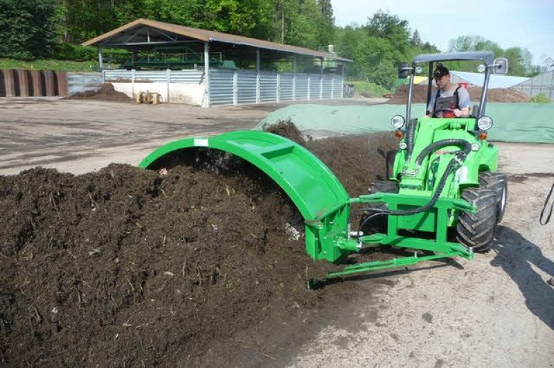 Ladeschaufel van het type Sonstige Gujer TG 201 Kompostwender, Neumaschine in Waidhofen an der Thaya (Foto 1)