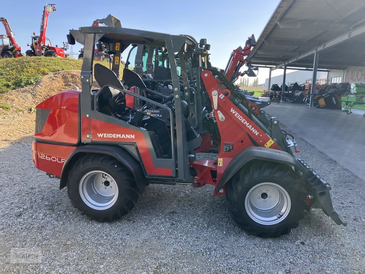 Ladeschaufel van het type Weidemann  1260 LP unter 2m Bauhöhe, Neumaschine in Burgkirchen (Foto 1)