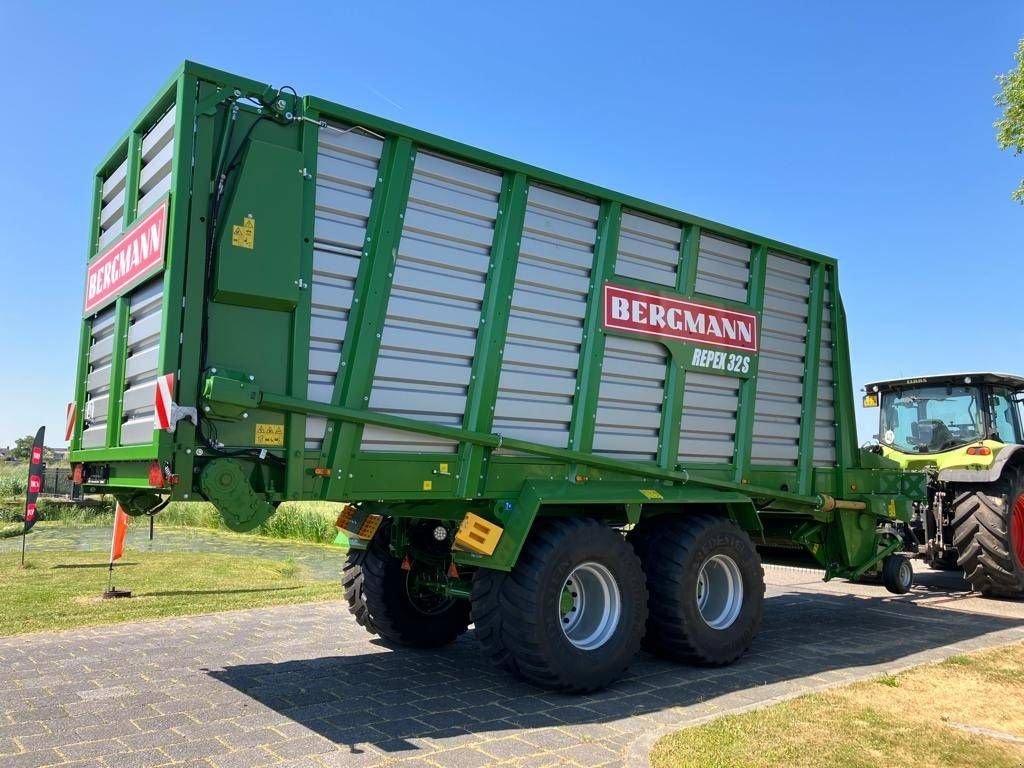 Ladewagen des Typs Bergmann REPEX 32S, Gebrauchtmaschine in Easterein (Bild 3)