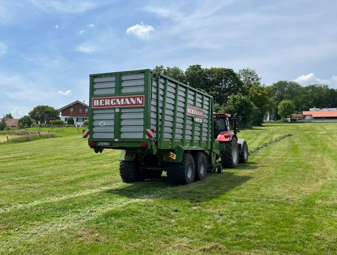 Ladewagen of the type Bergmann Repex 33 K, Neumaschine in Ampfing (Picture 2)