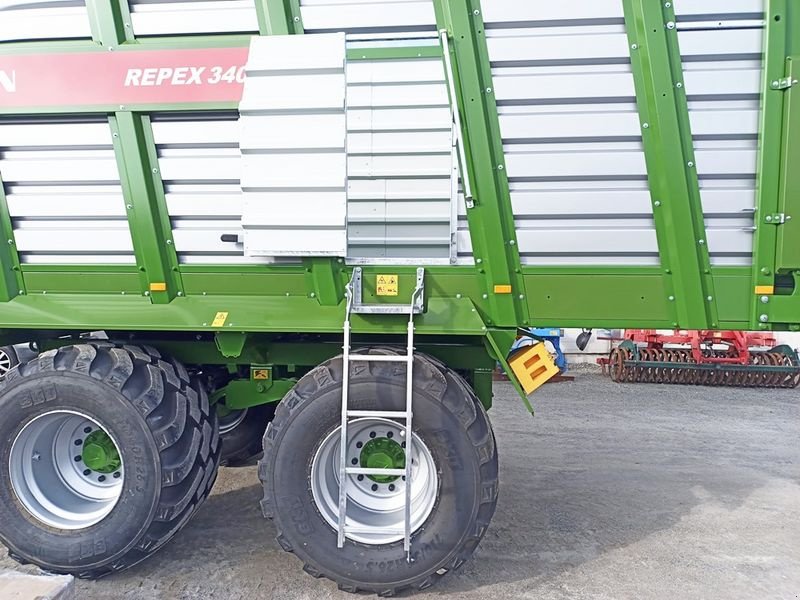 Ladewagen van het type Bergmann REPEX 340 S Ladewagen, Vorführmaschine in St. Marienkirchen (Foto 8)