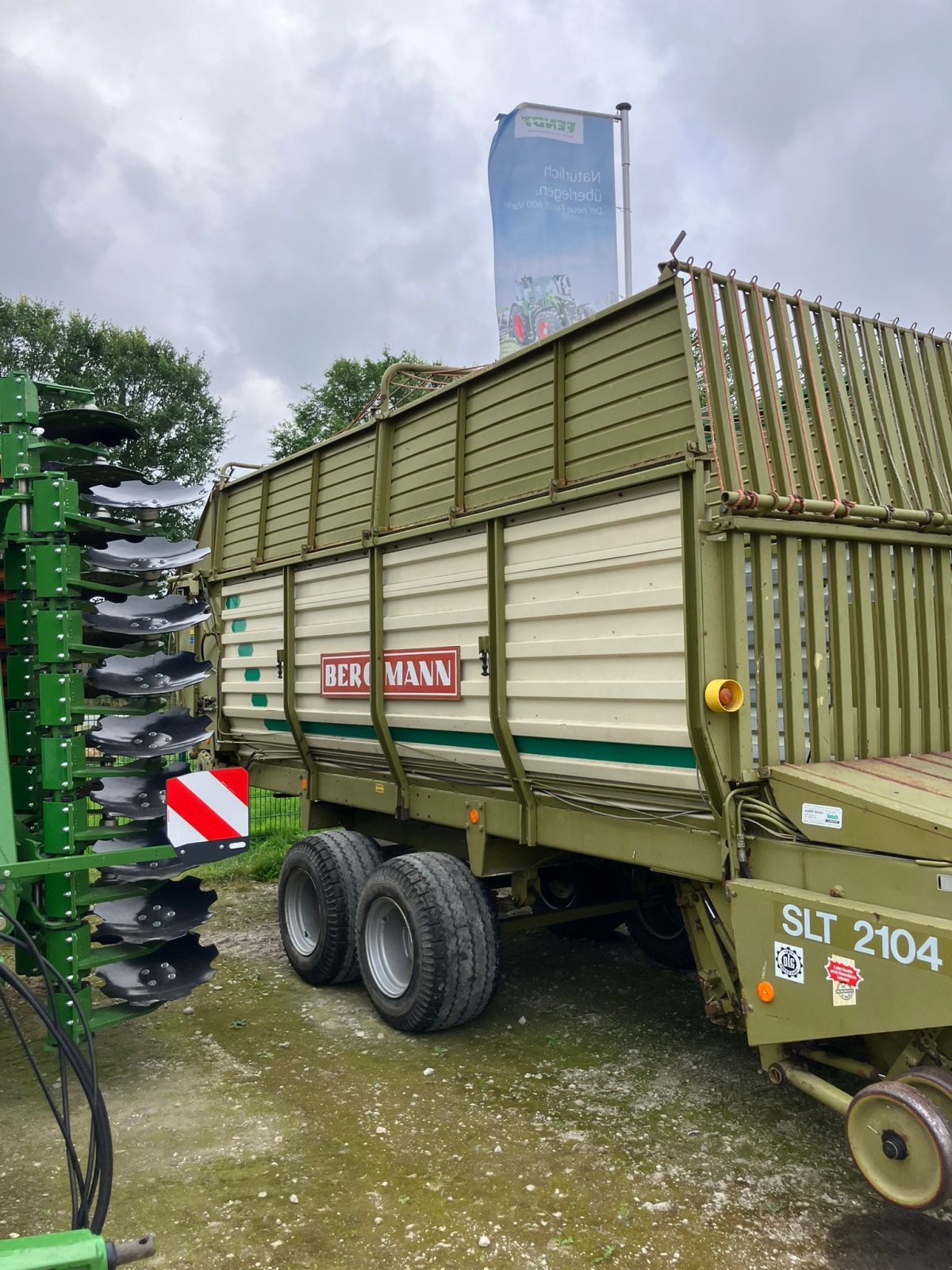 Ladewagen van het type Bergmann SLIV B212 Ladewagen, Gebrauchtmaschine in Lohe-Rickelshof (Foto 2)