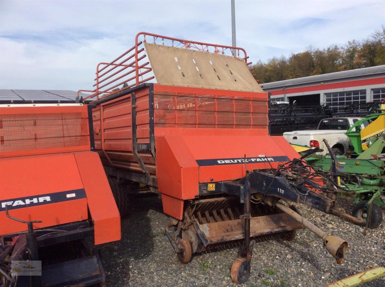 Ladewagen typu Deutz-Fahr E 327 / 1334 A, Gebrauchtmaschine v Pfreimd (Obrázek 1)