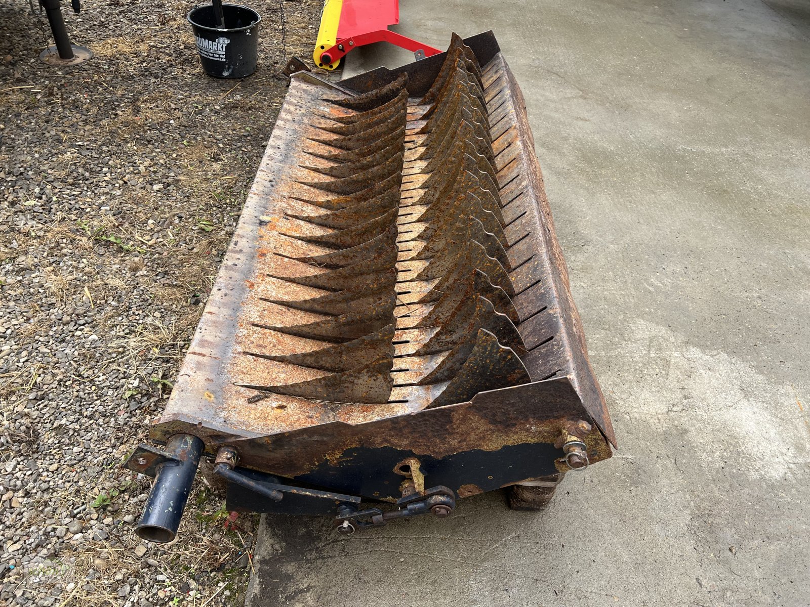 Ladewagen del tipo Deutz-Fahr K - Schneidwerk, Messerboden, Futterkanal, Silierschneidwerk, Förderkanal, Weitwinkel-Zapfwelle, Gebrauchtmaschine In Burgrieden (Immagine 3)