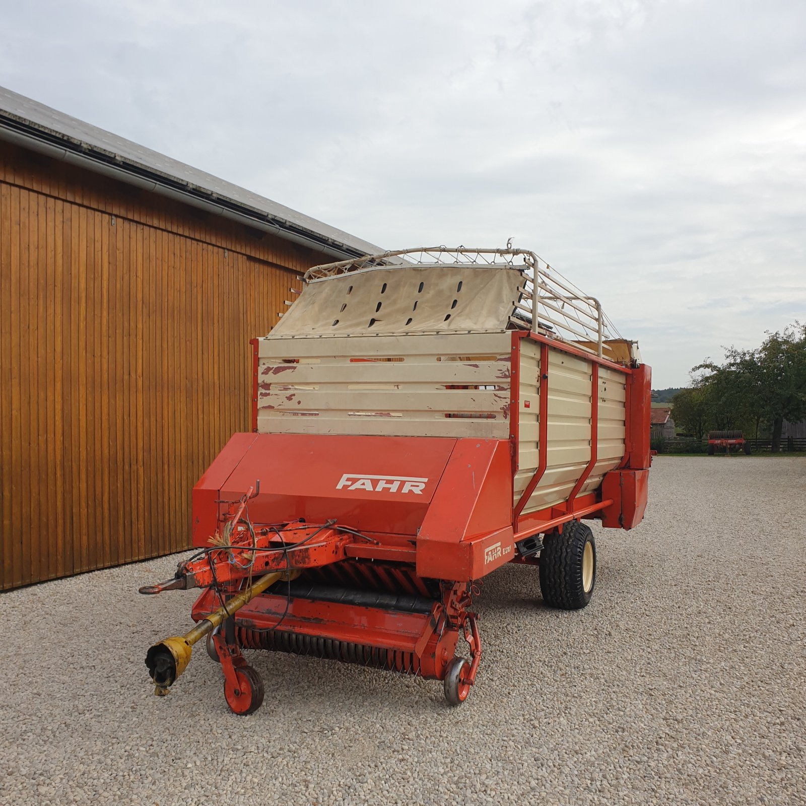 Ladewagen typu Fahr E 327, Gebrauchtmaschine v Hienheim  (Obrázok 1)