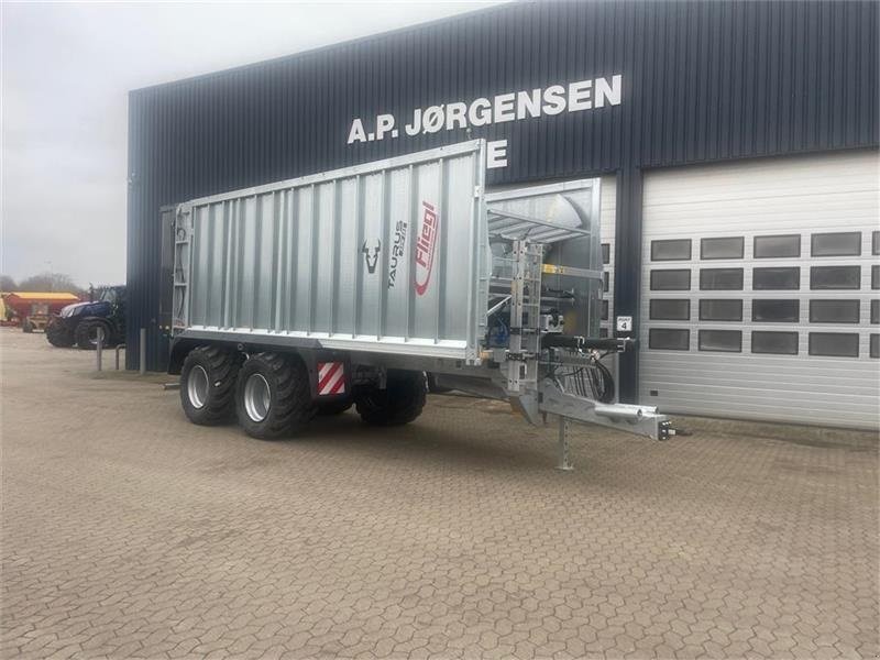 Ladewagen van het type Fliegl ASW 281 TAURUS FOX, Gebrauchtmaschine in Ribe (Foto 4)