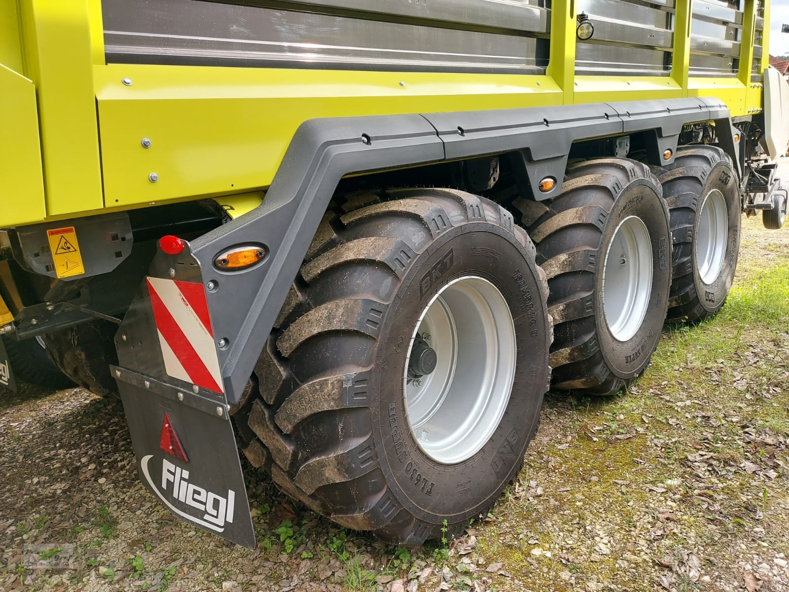 Ladewagen tip Fliegl Cargos 8500 Tridem, Neumaschine in Pegnitz-Bronn (Poză 7)