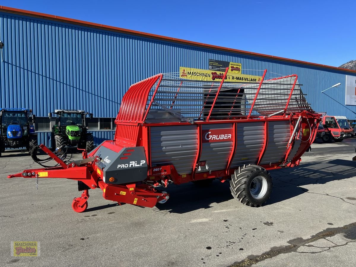 Ladewagen van het type Gruber Pro Alp 260 T   ProCarve11, Neumaschine in Kötschach (Foto 1)