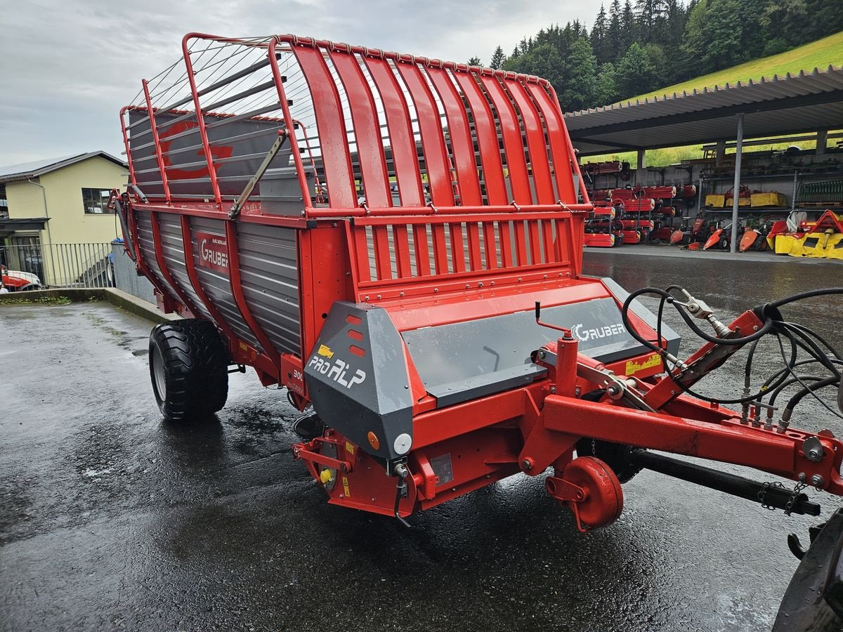 Ladewagen tipa Gruber Pro Alp 300T, Vorführmaschine u Sulzberg (Slika 14)