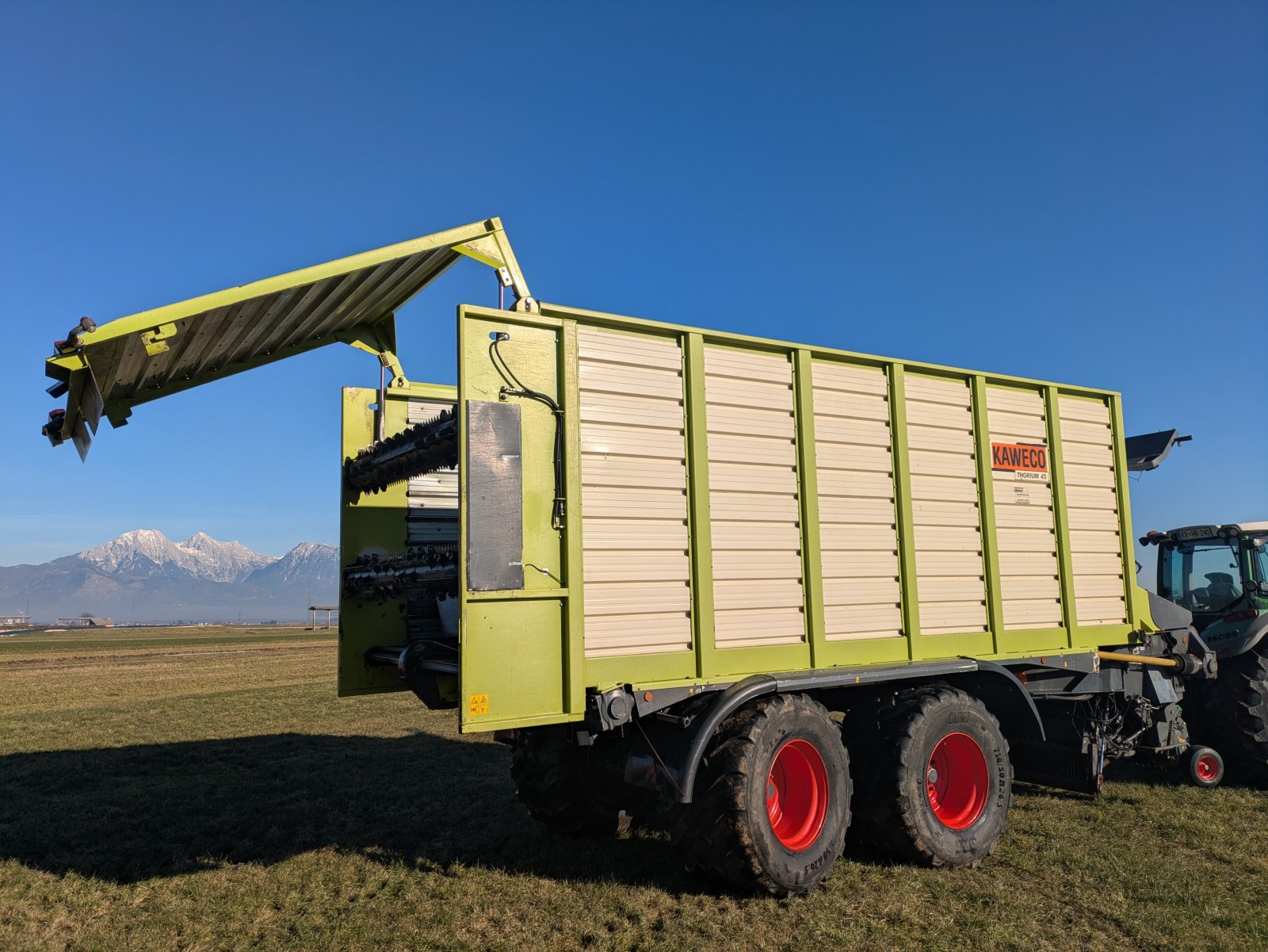 Ladewagen des Typs Kaweco Thorium 45 S, Gebrauchtmaschine in Žabnica (Bild 2)