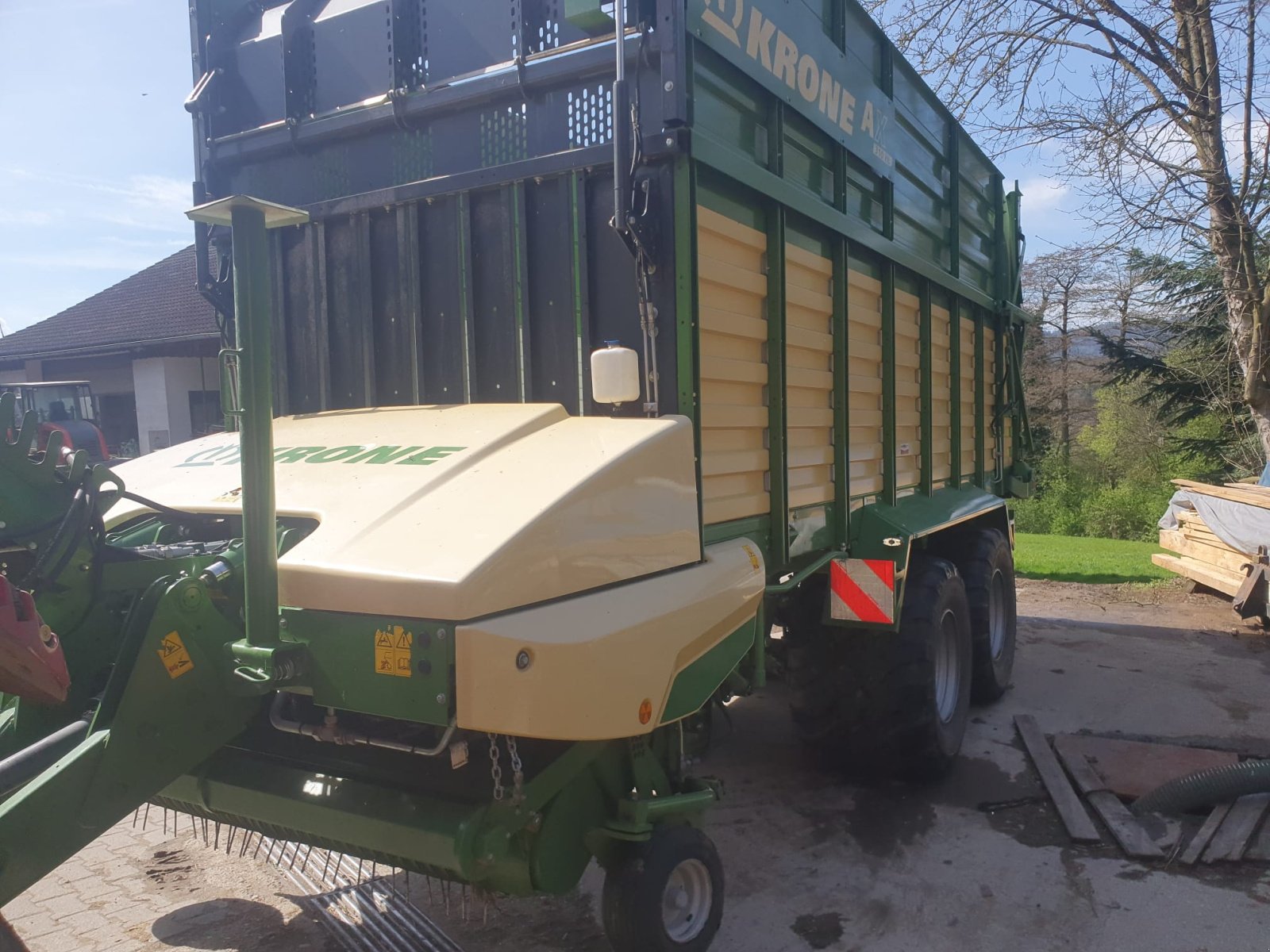 Ladewagen des Typs Krone AX 310 HL, Gebrauchtmaschine in Falkenfels (Bild 2)