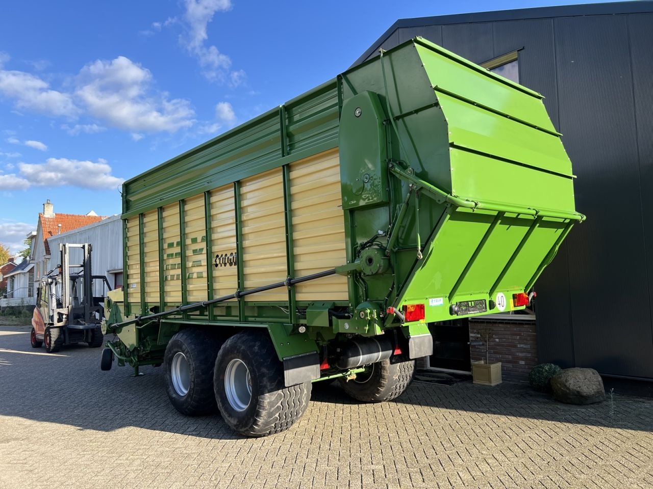 Ladewagen van het type Krone MX 310 GD, Gebrauchtmaschine in Vroomshoop (Foto 3)