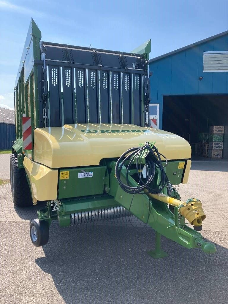 Ladewagen del tipo Krone MX 330 GL, Neumaschine en Gorredijk (Imagen 5)