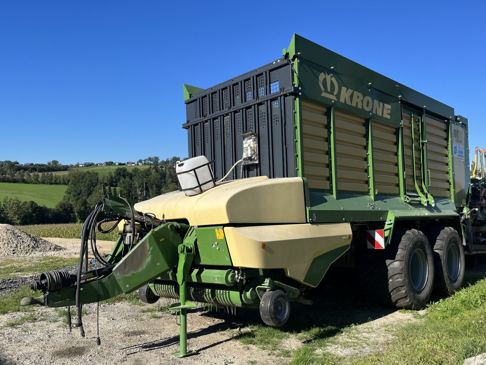 Ladewagen du type Krone MX 330 GL, Gebrauchtmaschine en Witzmannsberg (Photo 1)