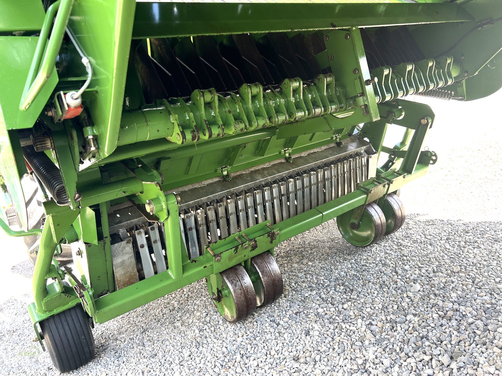 Ladewagen of the type Krone Titan 6/42 GD All In mit Druckluftbremse und mit Zusatz-Tasträdern hinter der Pick-Up, Gebrauchtmaschine in Burgrieden (Picture 17)