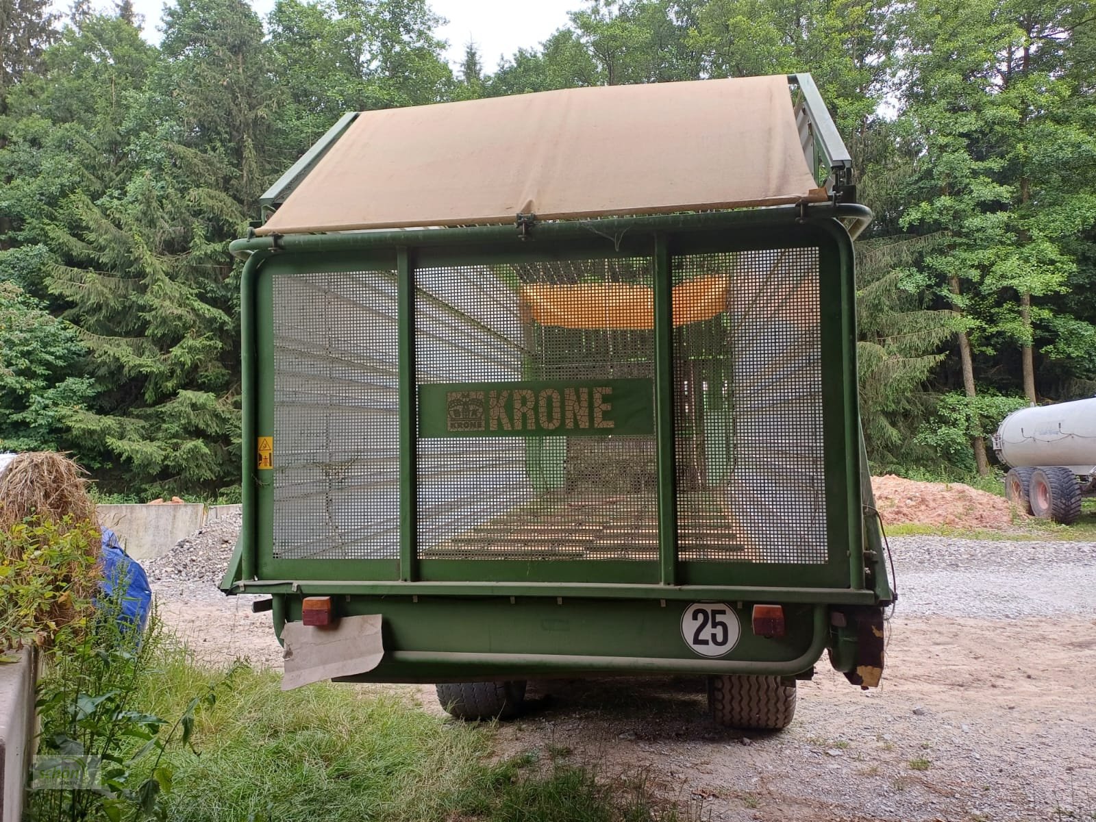 Ladewagen Türe ait Krone Titan R48 GL All In - ein Rotor-Ladewagen mit Druckluftbremse, Gebrauchtmaschine içinde Rosenberg (resim 3)