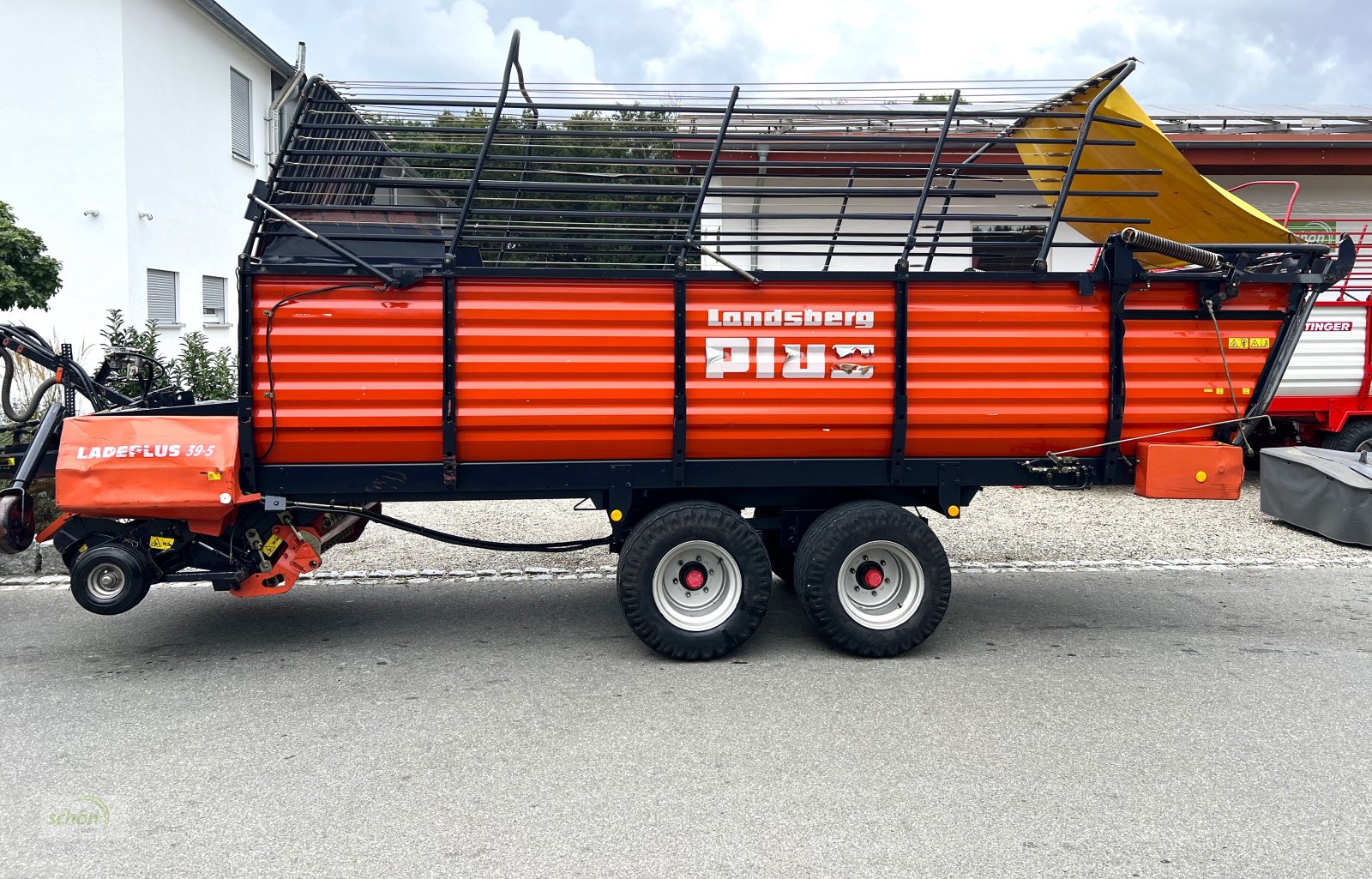 Ladewagen van het type Landsberg Ladeplus 39-5 - ähnlich Pöttinger Ladeprofi 3 - mit 19-er Breitreifen, Gebrauchtmaschine in Burgrieden (Foto 2)