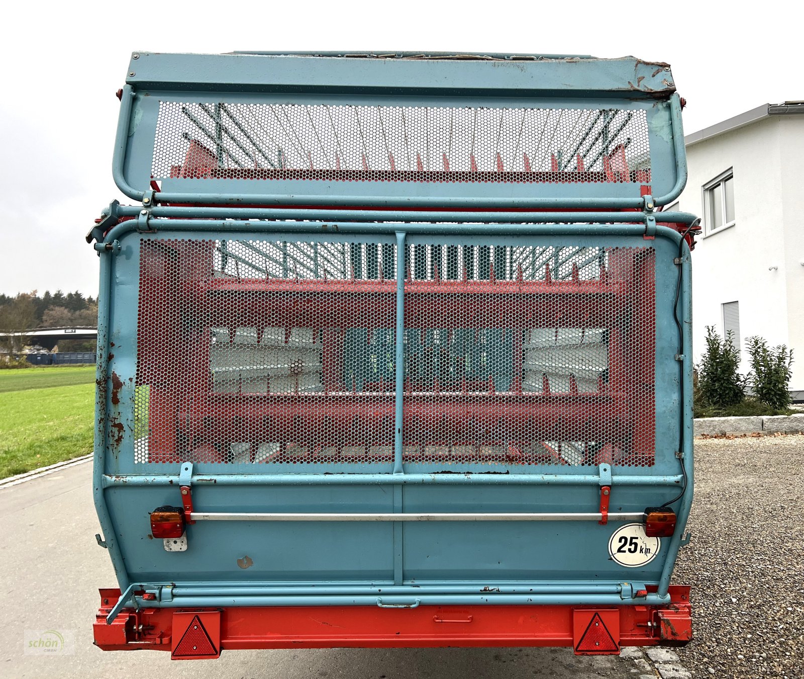 Ladewagen des Typs Mengele Garant 430/3 im Topzustand mit elektrischer Bedienung und breiten Reifen, Gebrauchtmaschine in Burgrieden (Bild 8)