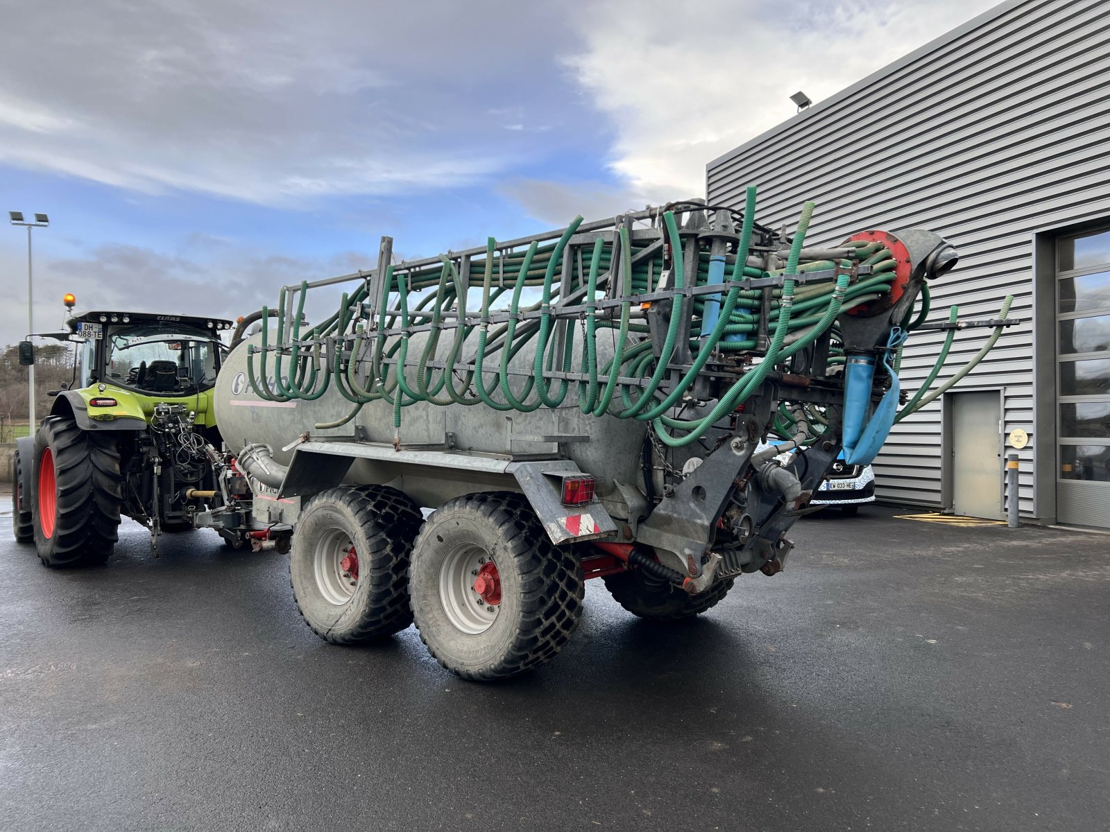 Ladewagen typu Pichon 10400 L TCI, Gebrauchtmaschine v Issoire (Obrázok 7)