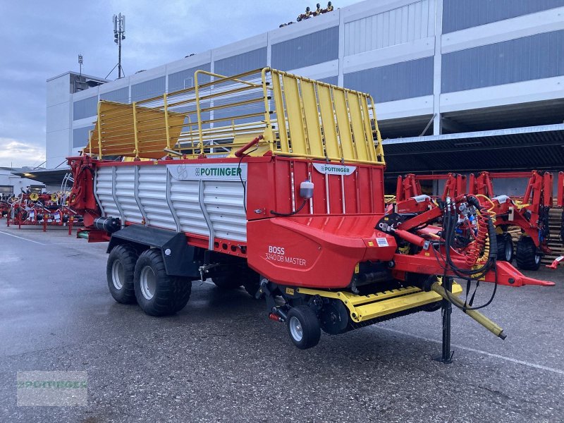 Ladewagen a típus Pöttinger BOSS 3240 DB MASTER, Vorführmaschine ekkor: Grieskirchen (Kép 1)