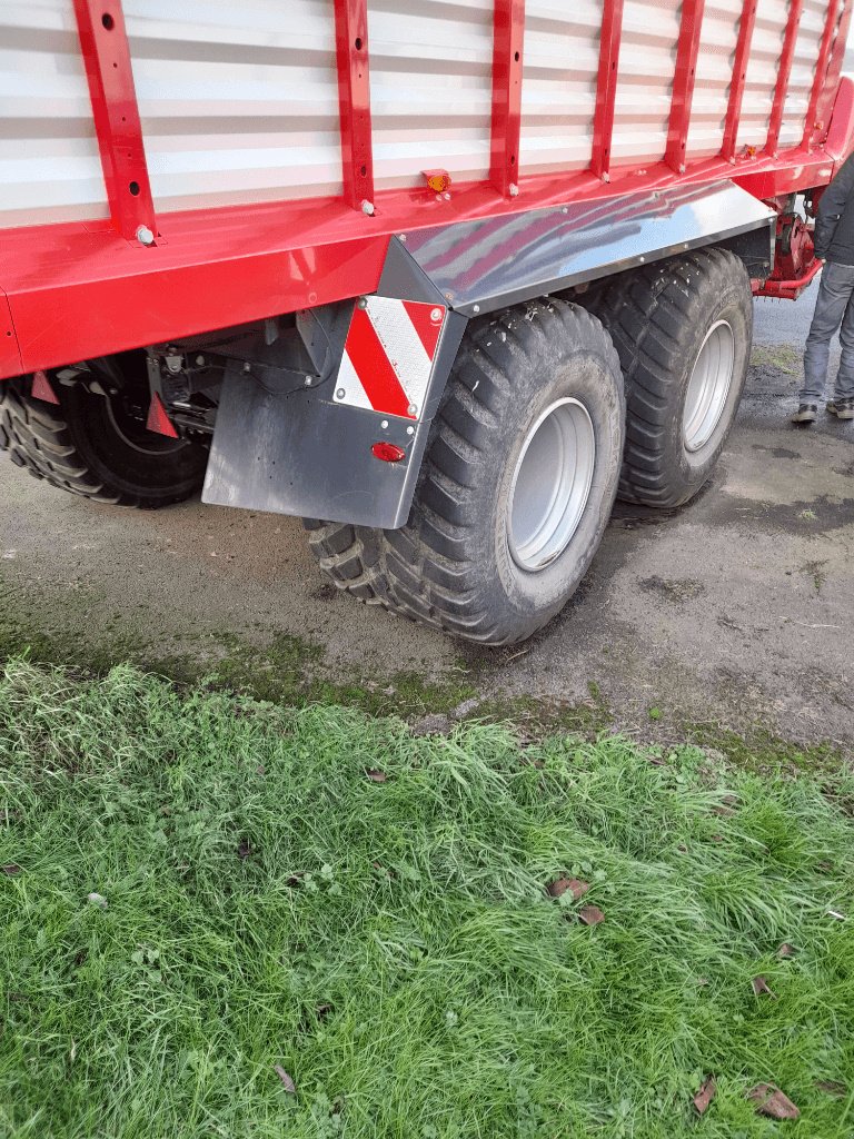 Ladewagen от тип Pöttinger Europrofi 5510 combiline, Gebrauchtmaschine в Neufchâtel-en-Bray (Снимка 10)