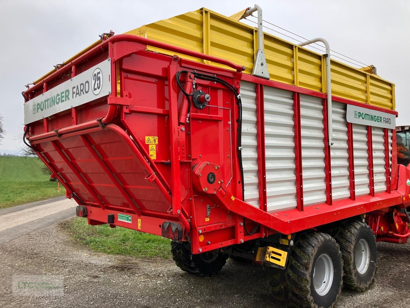 Ladewagen типа Pöttinger Faro 3510 D, Gebrauchtmaschine в Redlham (Фотография 3)