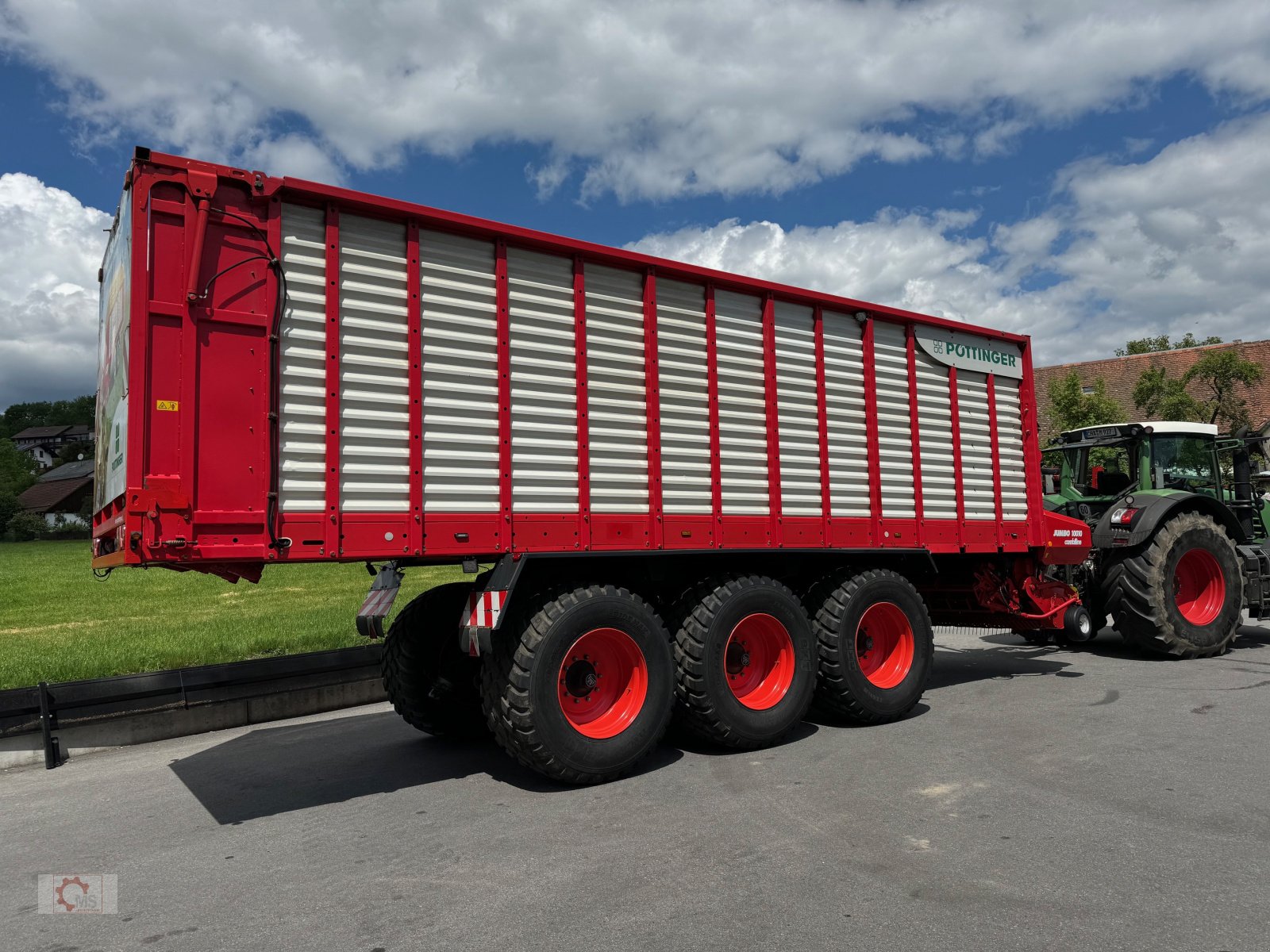 Ladewagen Türe ait Pöttinger Jumbo 10010 Combiline Hydraulisches Fahrwerk, Gebrauchtmaschine içinde Tiefenbach (resim 7)