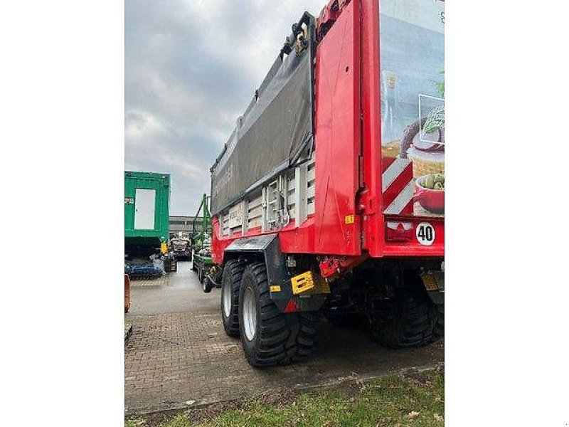 Ladewagen Türe ait Pöttinger Jumbo 7380 DB neuwertig nur 30 Stunden auf dem Rotor, Gebrauchtmaschine içinde Bellenberg (resim 5)