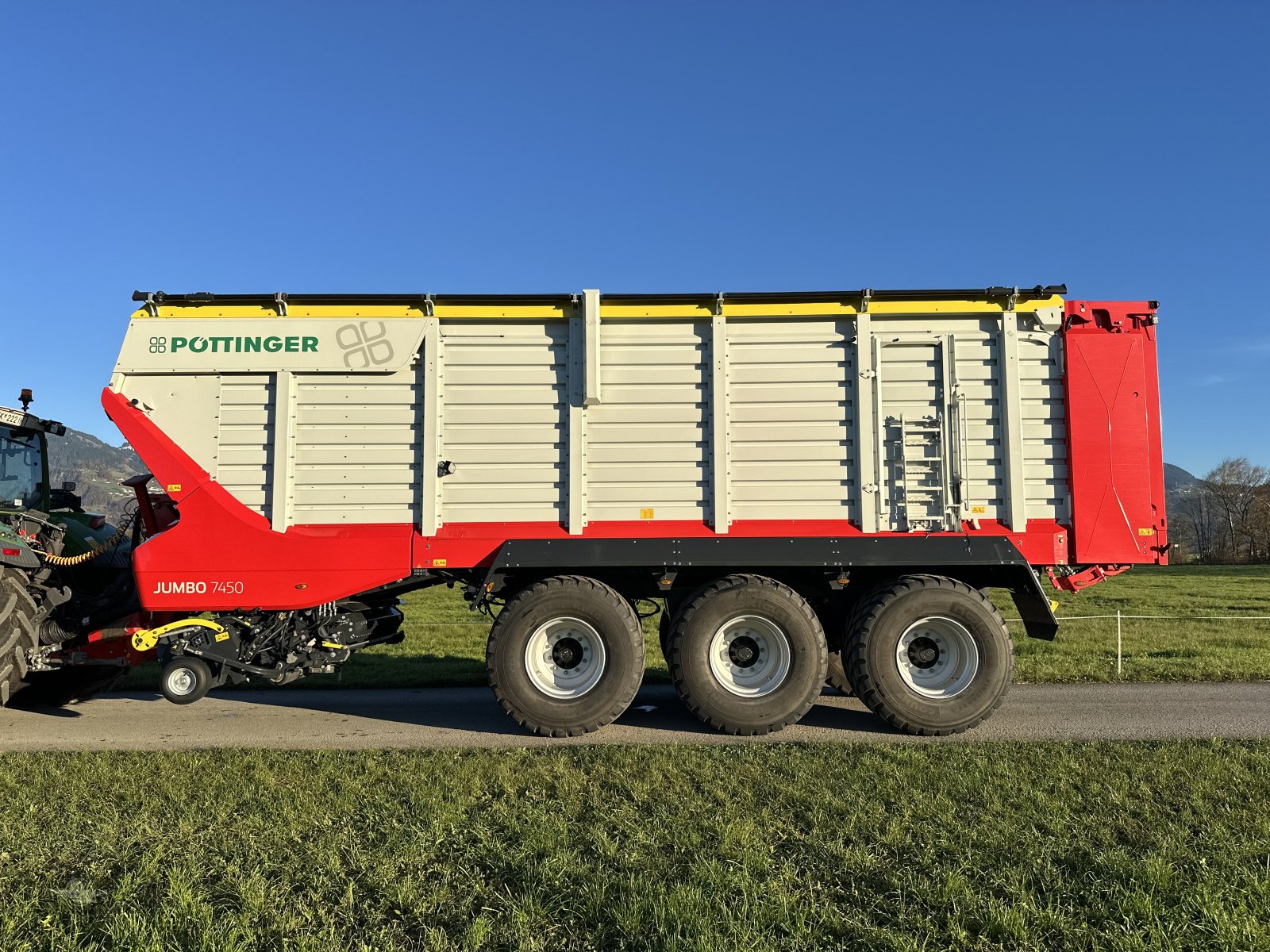 Ladewagen des Typs Pöttinger Jumbo 7450 DB nur 140 Pickup Stunden!, Gebrauchtmaschine in Rankweil (Bild 18)