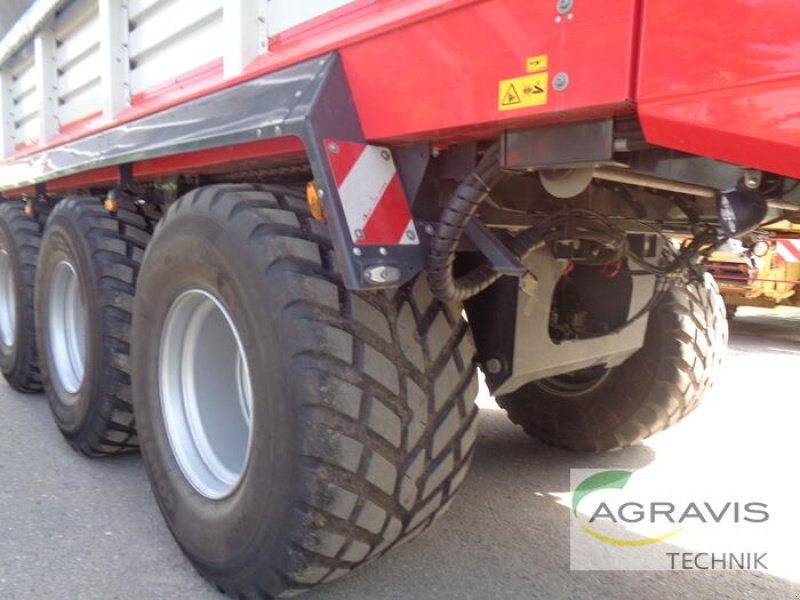 Ladewagen van het type Pöttinger JUMBO 7450 DB, Gebrauchtmaschine in Nartum (Foto 18)