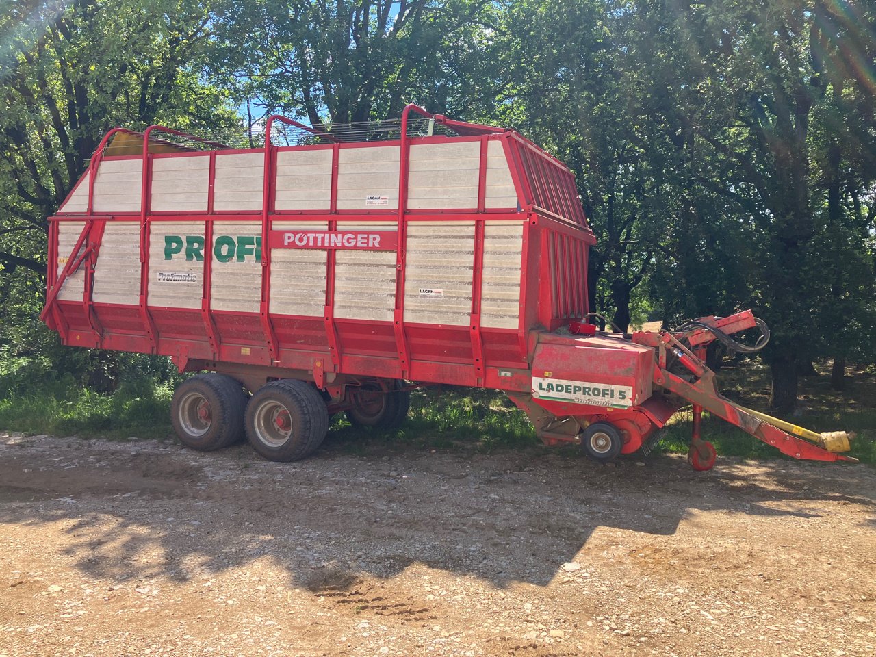 Ladewagen des Typs Pöttinger PROFIMATIC LADEPROFI 5, Gebrauchtmaschine in MORLHON LE HAUT (Bild 1)