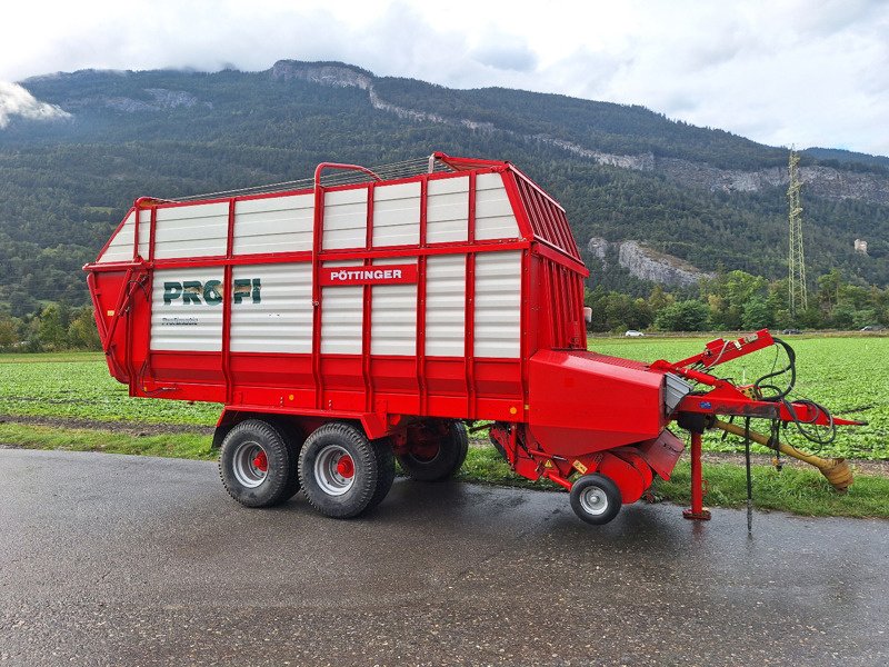 Ladewagen des Typs Pöttinger Siloprofi 2 Ladewagen, Gebrauchtmaschine in Chur (Bild 4)