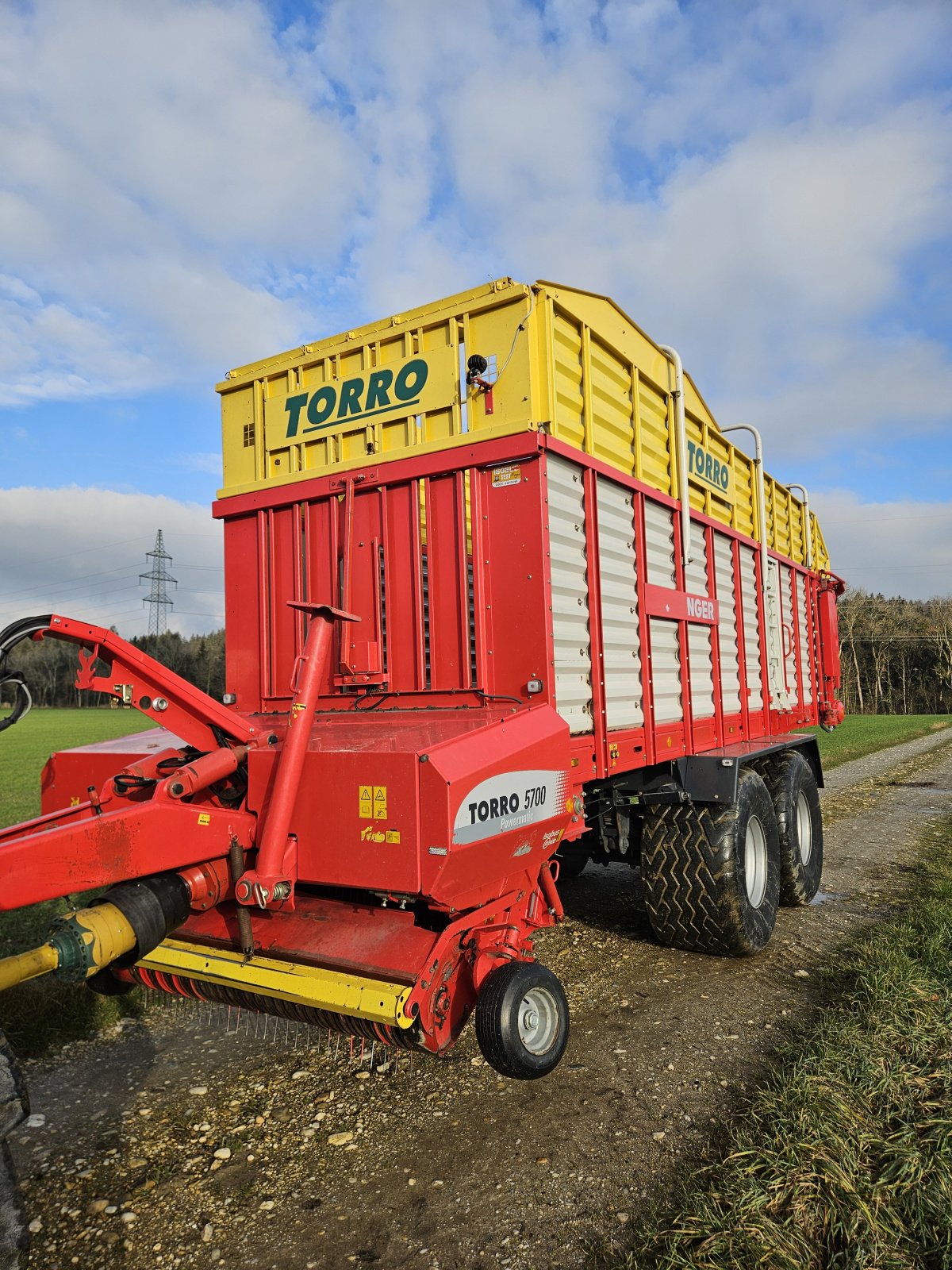 Ladewagen typu Pöttinger Torro 5700 D, Gebrauchtmaschine w Lohnsburg (Zdjęcie 1)