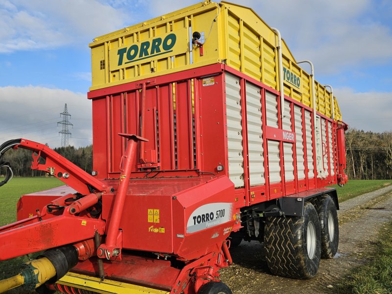 Ladewagen tip Pöttinger Torro 5700 D, Gebrauchtmaschine in Lohnsburg (Poză 1)