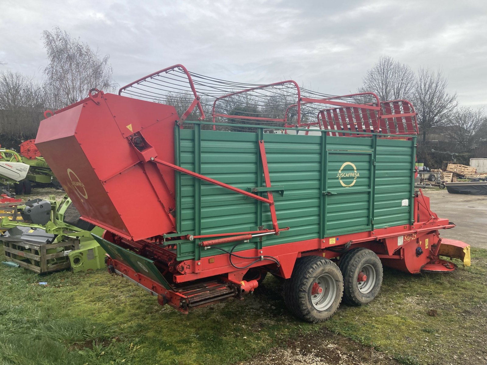 Ladewagen от тип Sonstige JUSCAFRESA SAJ 25, Gebrauchtmaschine в NOGENT (Снимка 4)