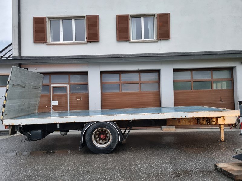 Ladewagen типа Sonstige Volvo FL12 Hebebühnenwagen, Gebrauchtmaschine в Chur