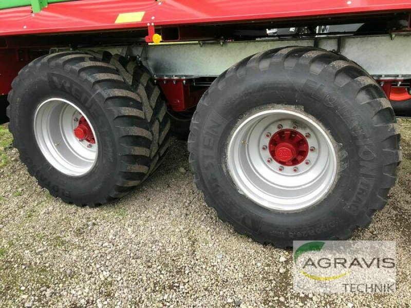 Ladewagen van het type Strautmann GIGA-TRAILER 460 DO, Neumaschine in Alpen (Foto 9)