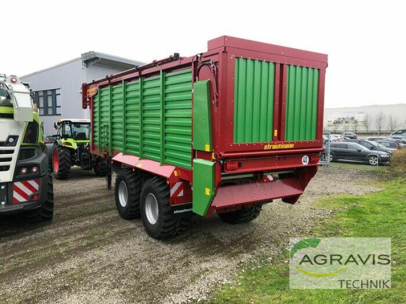 Ladewagen of the type Strautmann GIGA-TRAILER 460 DO, Neumaschine in Alpen (Picture 3)