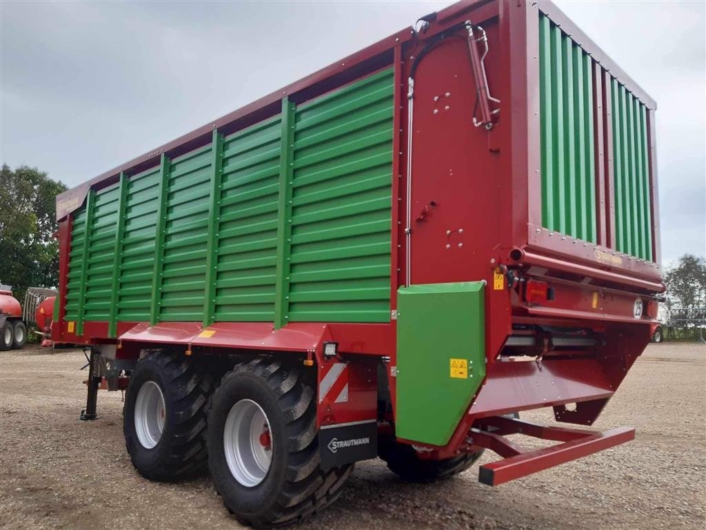 Ladewagen tip Strautmann Giga Trailer 460 Nyhed: Hydraulisk hjultræk, Gebrauchtmaschine in Nykøbing Mors (Poză 7)