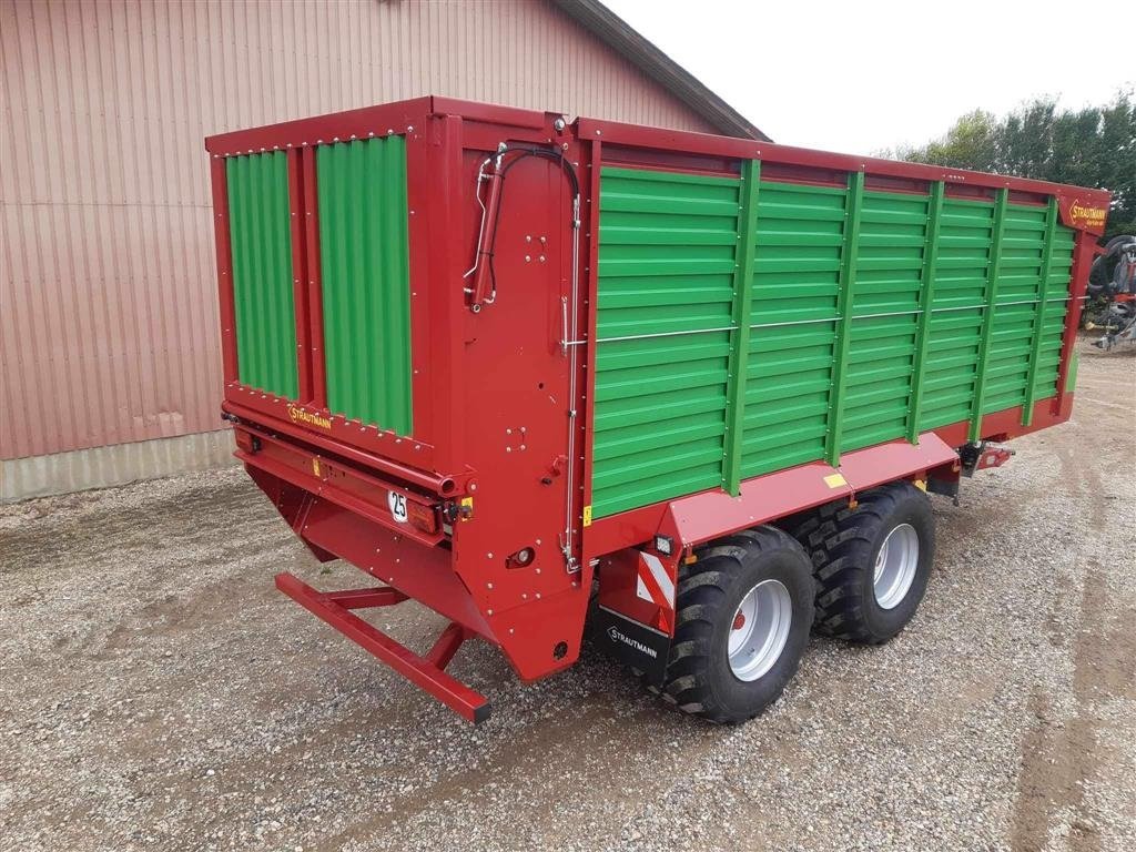 Ladewagen typu Strautmann Giga Trailer 460 Nyhed: Hydraulisk hjultræk, Gebrauchtmaschine v Nykøbing Mors (Obrázok 4)