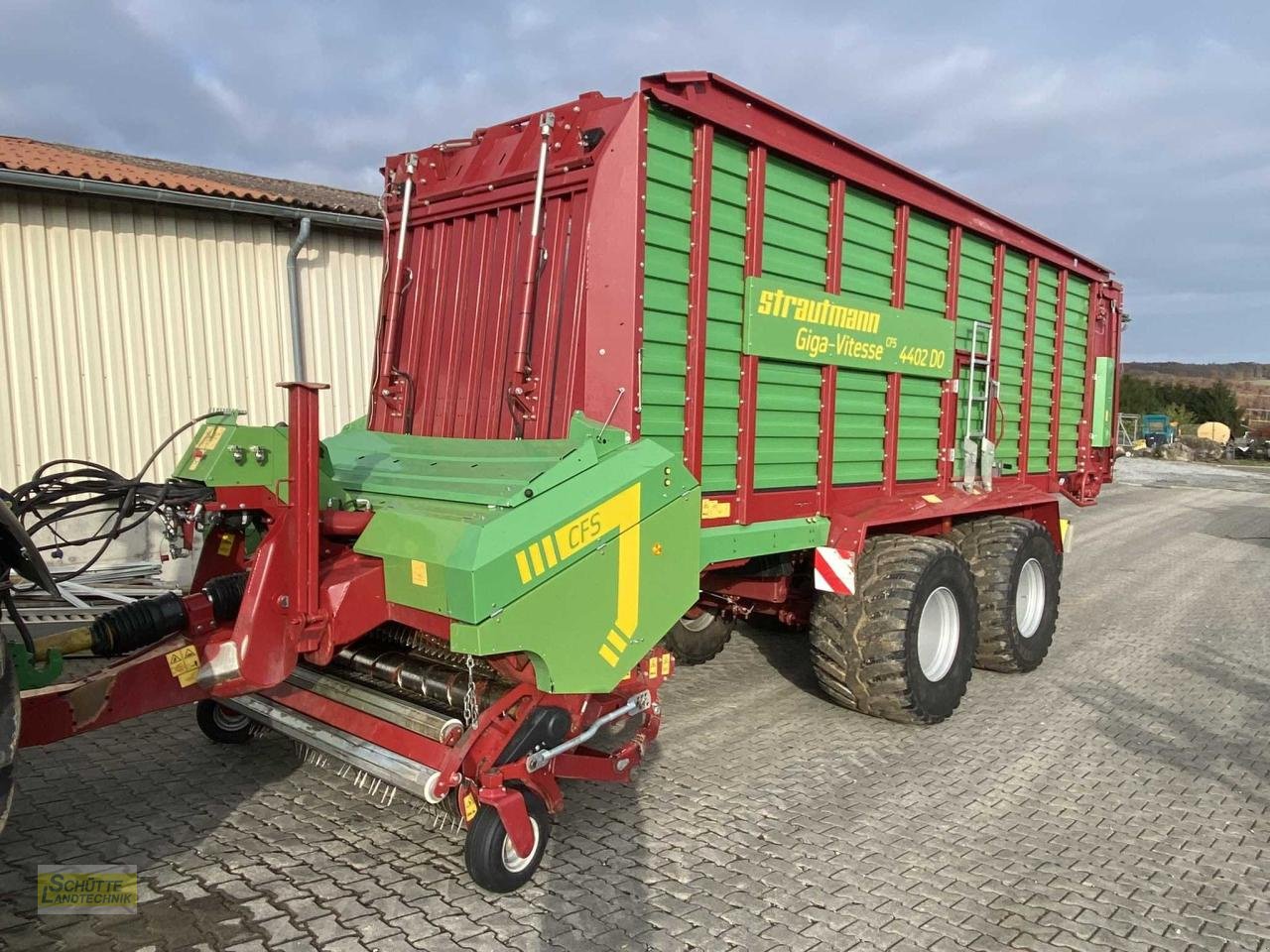 Ladewagen des Typs Strautmann Giga Vitesse 4402CFS, Gebrauchtmaschine in Marsberg-Giershagen (Bild 1)