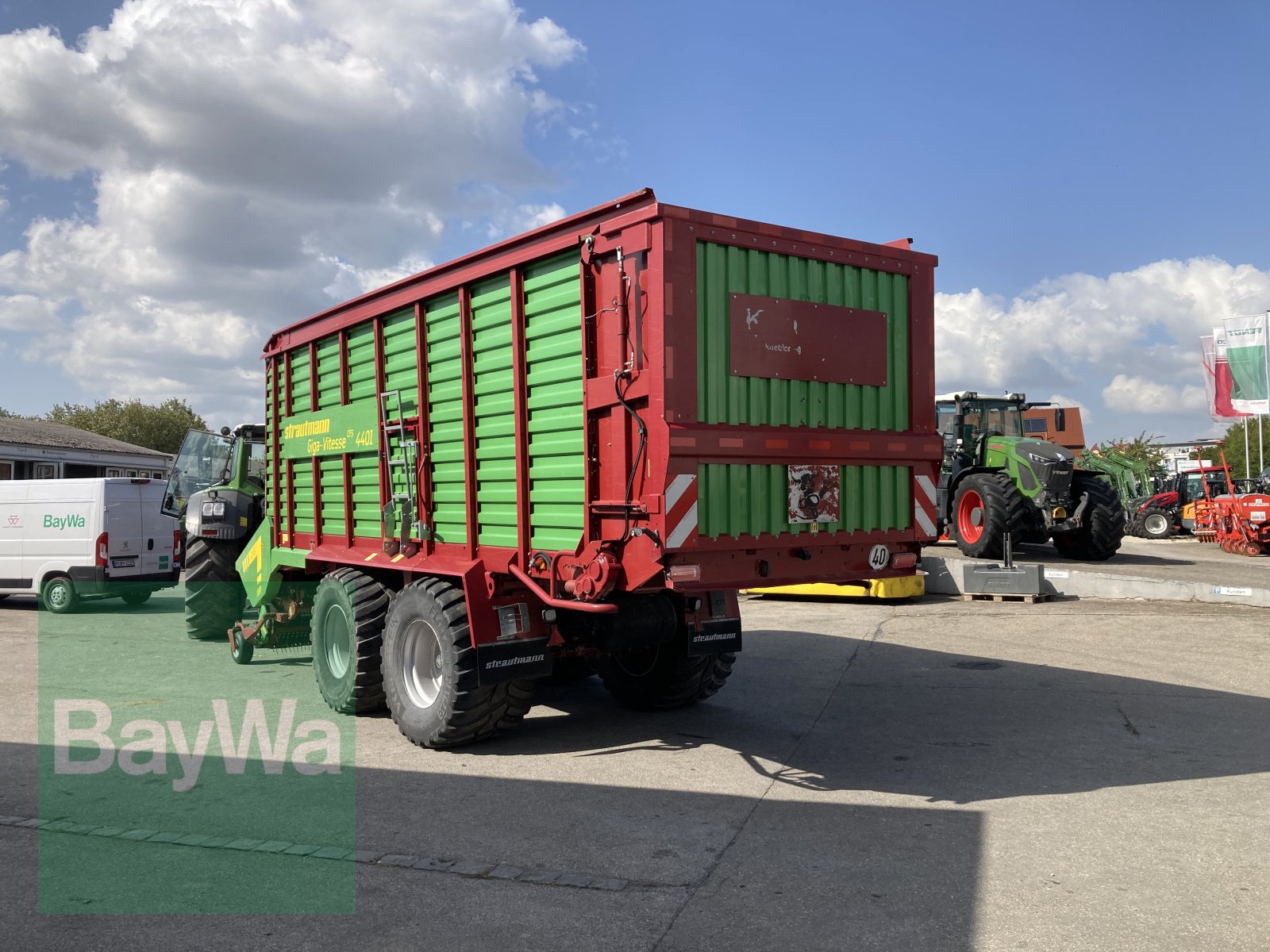 Ladewagen typu Strautmann Giga Vitesse CFS 4401, Gebrauchtmaschine v Dinkelsbühl (Obrázok 4)