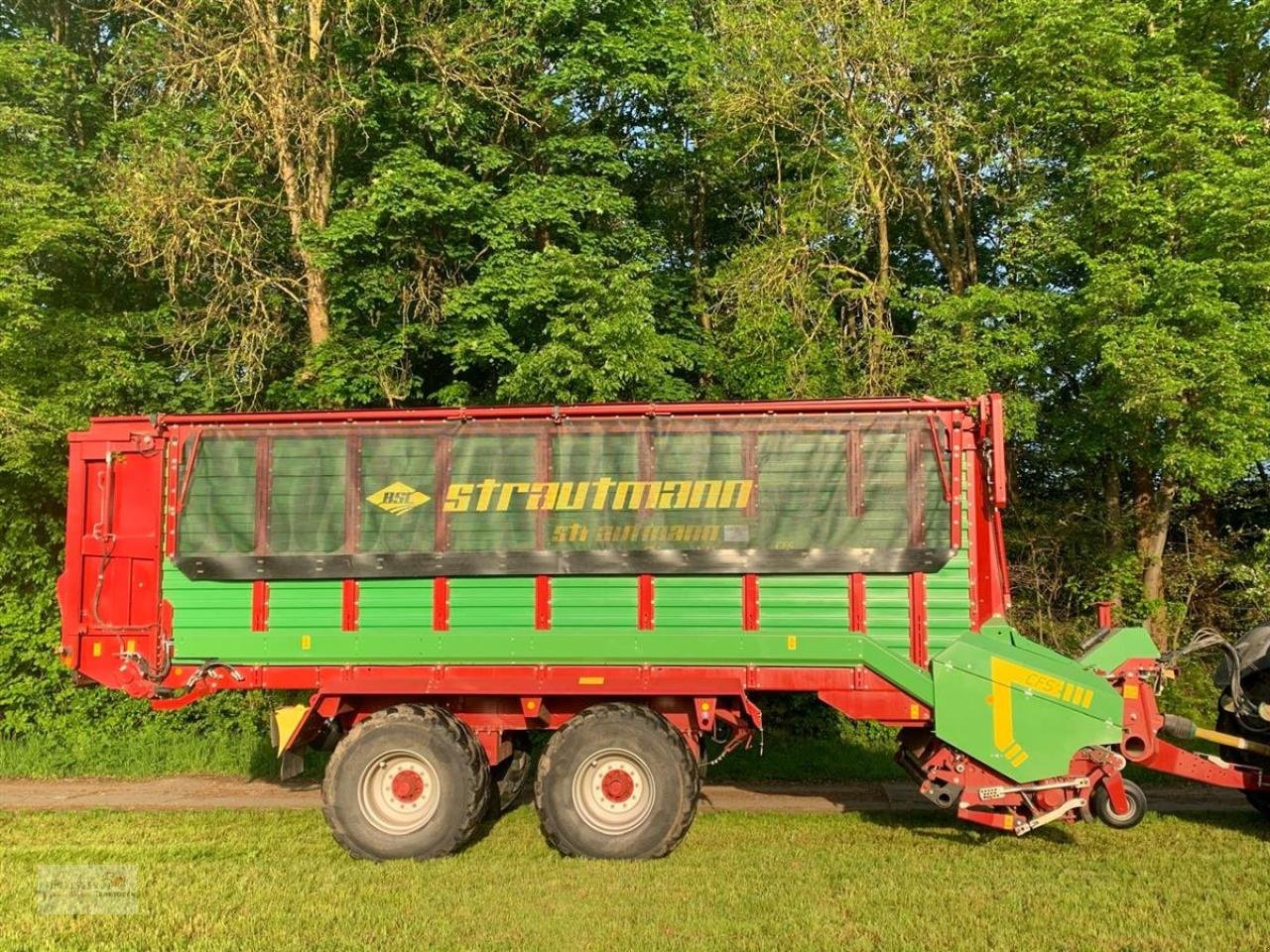 Ladewagen van het type Strautmann Giga Vitesse CFS 4402, Gebrauchtmaschine in Fürth / Burgfarrnbach (Foto 2)