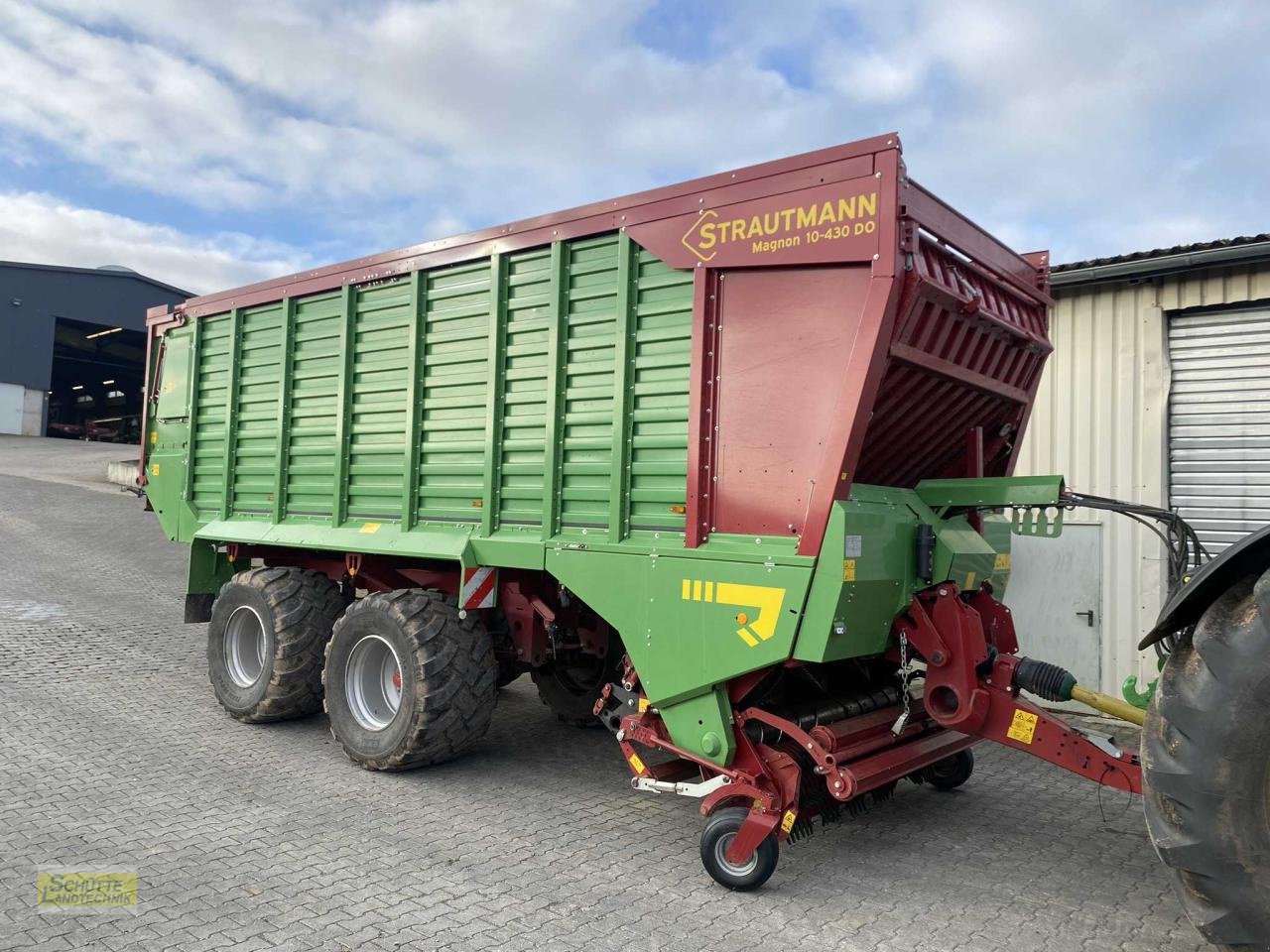 Ladewagen от тип Strautmann Magnon 10-430 DO, Neumaschine в Marsberg-Giershagen (Снимка 1)