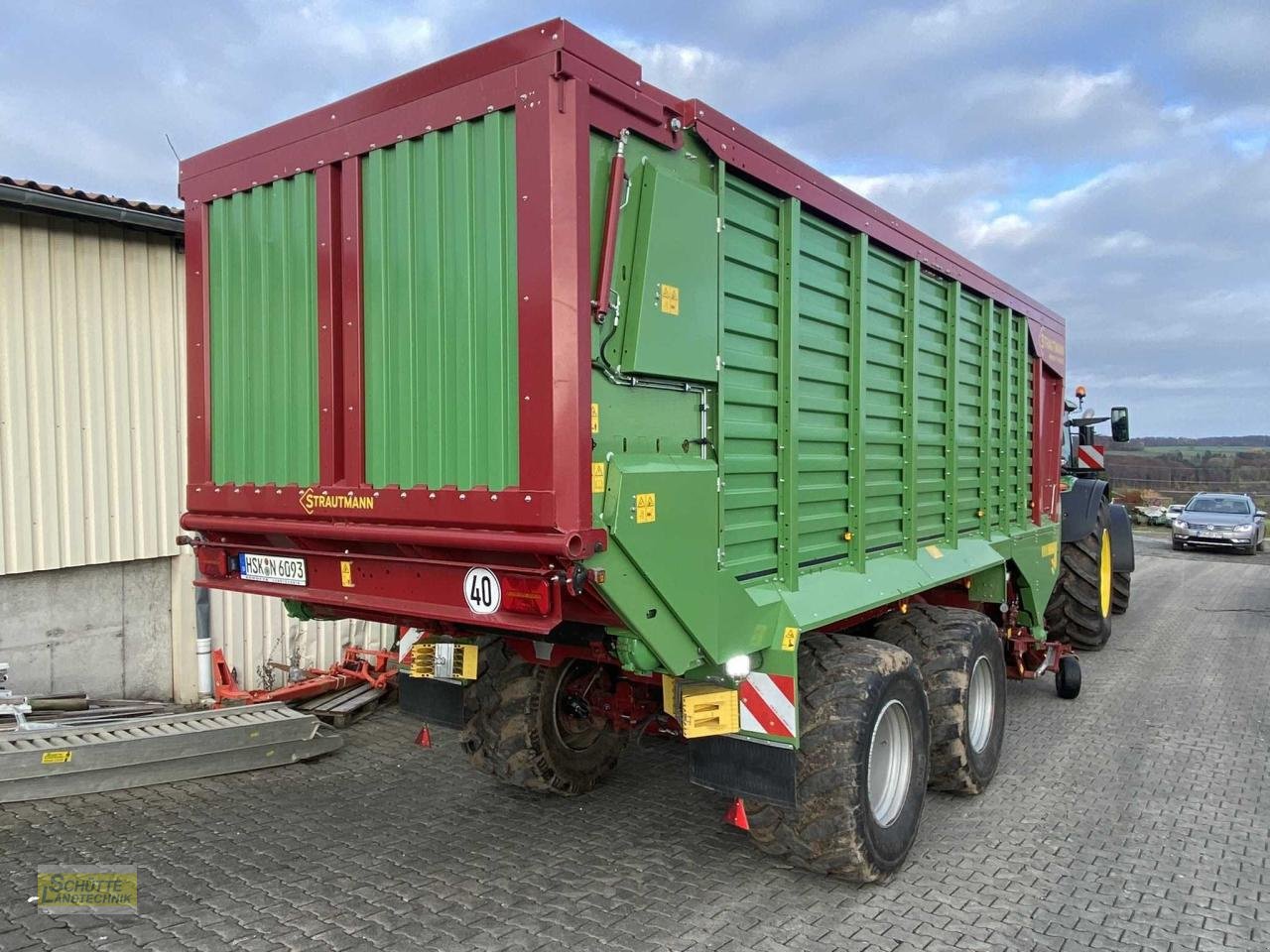 Ladewagen del tipo Strautmann Magnon 10-430 DO, Neumaschine In Marsberg-Giershagen (Immagine 10)