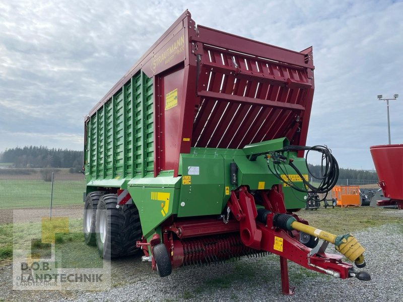 Ladewagen of the type Strautmann Magnon CFS 8-370, Neumaschine in Lauterhofen (Picture 1)